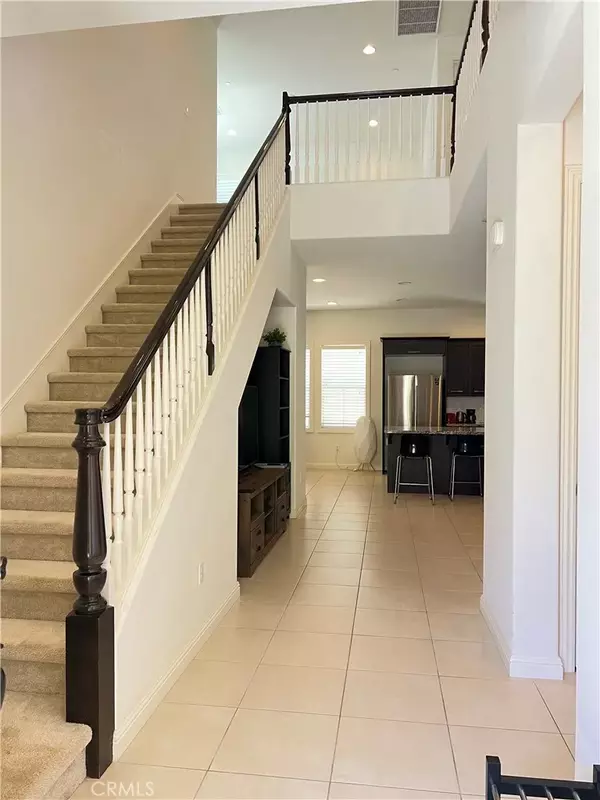 Lake Forest, CA 92630,10 Seville