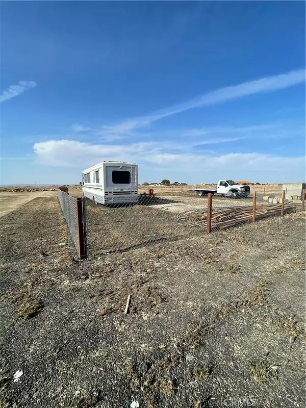 Lancaster, CA 93535,0 Vac/Cor 46