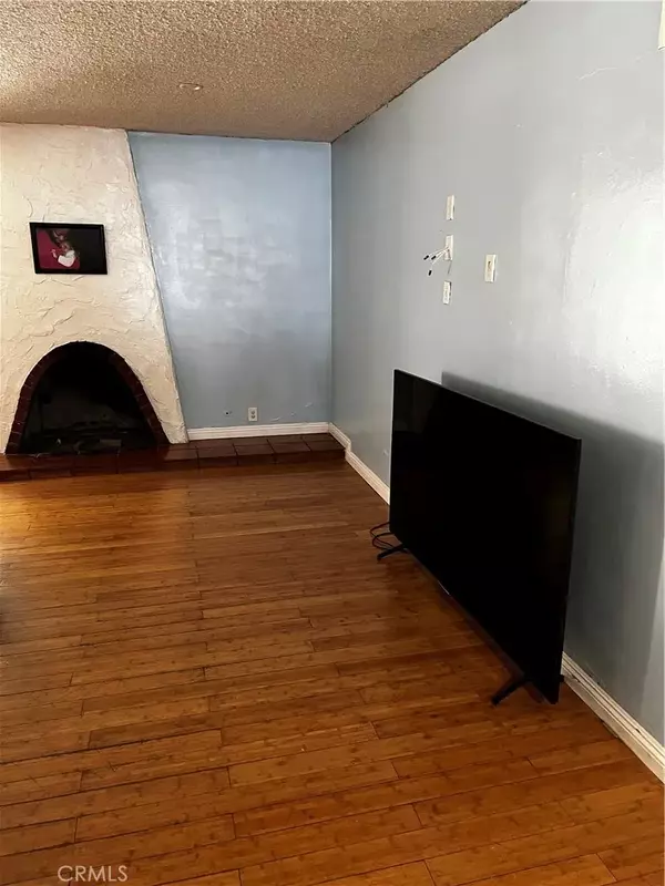 Winnetka, CA 91306,19944 Hemmingway Street