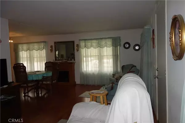 San Jacinto, CA 92582,213 Flora Vista Street