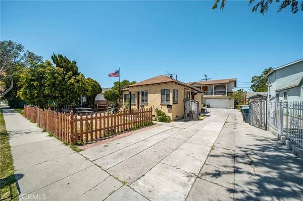 8943 Annetta Avenue #A & B, South Gate, CA 90280