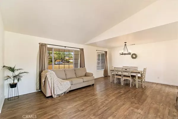 Apple Valley, CA 92307,21200 Pine Ridge Avenue