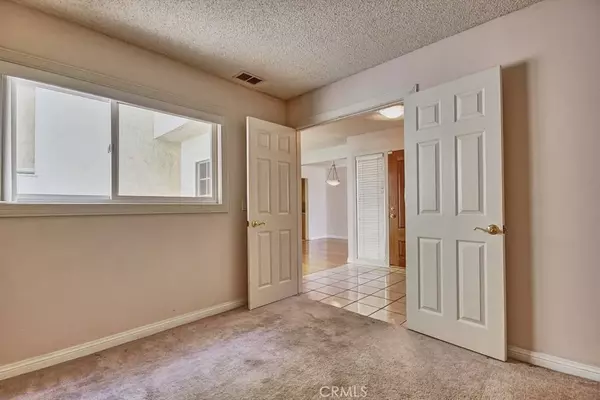 Anaheim, CA 92801,1148 N Boatswain Circle