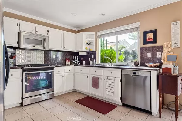 Colton, CA 92324,2048 E Duron Street