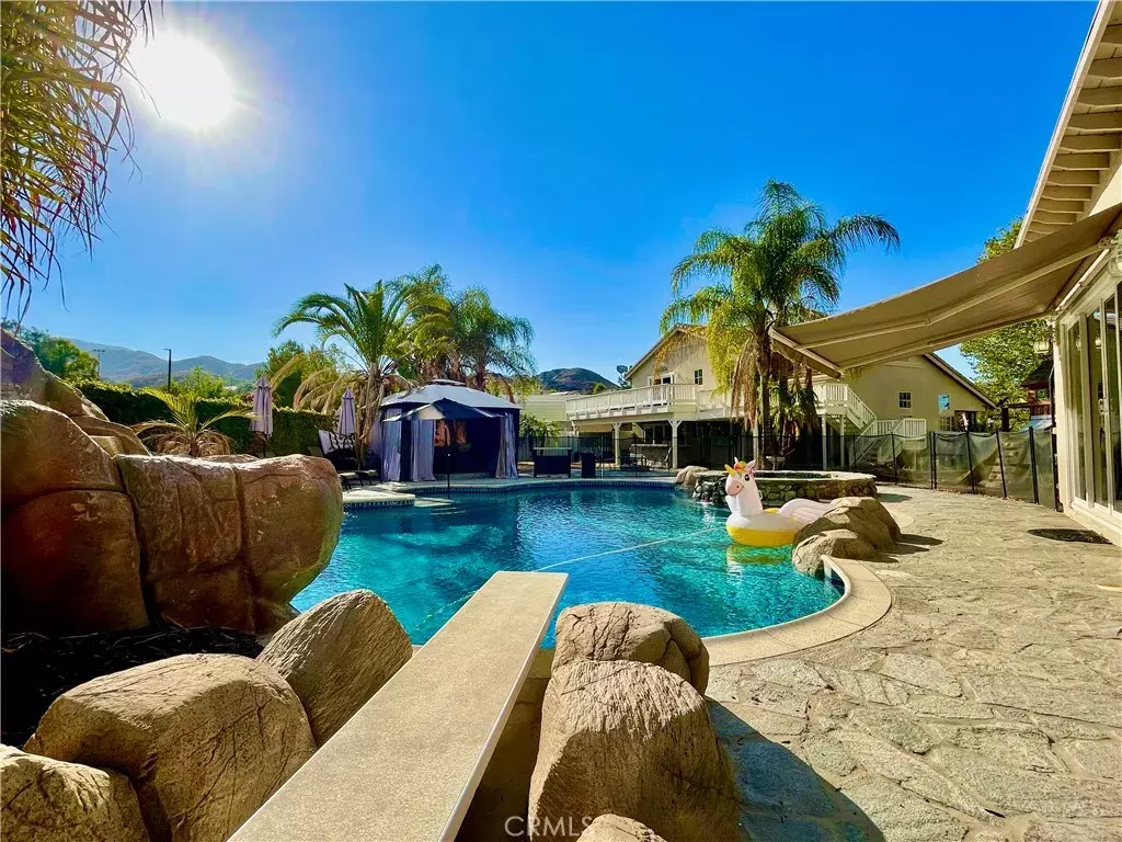 Lake Elsinore, CA 92530,29132 Wayfarer Court