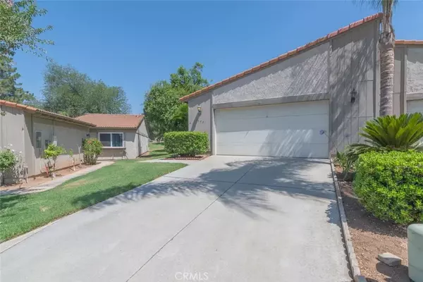 Jurupa Valley, CA 92509,5680 Falling Leaf Lane