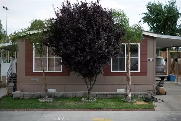 San Jacinto, CA 92582,913 S Grand #174