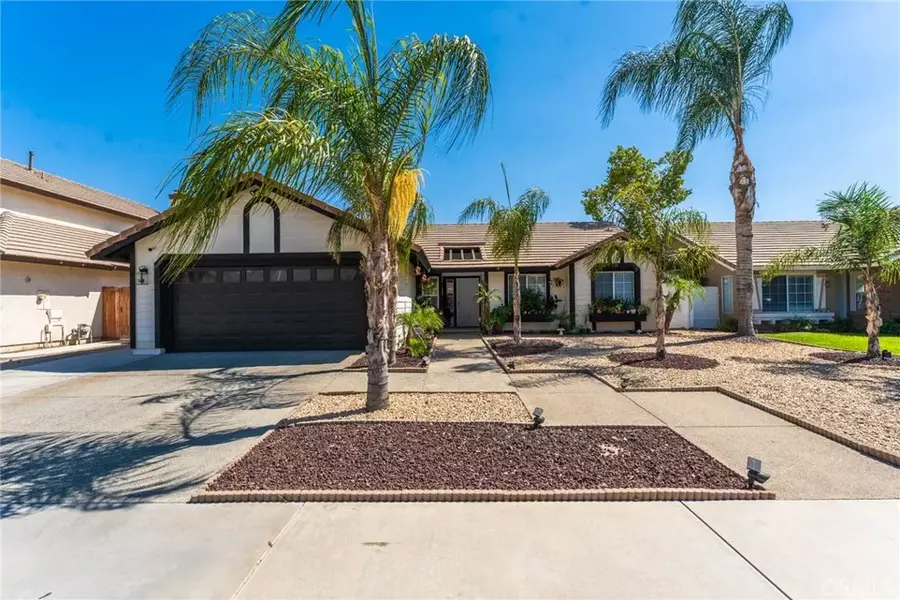 370 Cambridge Drive, San Jacinto, CA 92583