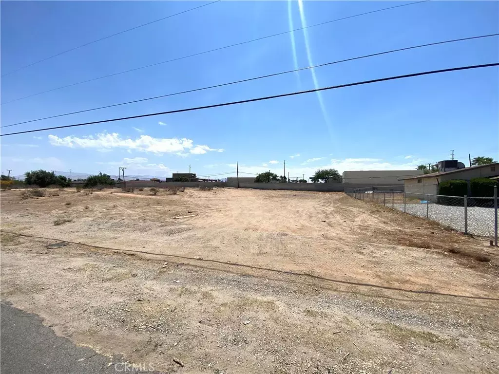 Victorville, CA 92395,0 Tokay