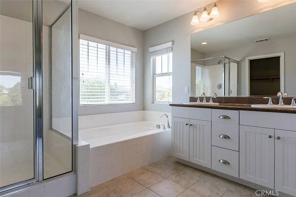 Murrieta, CA 92563,35858 Quail Run Street