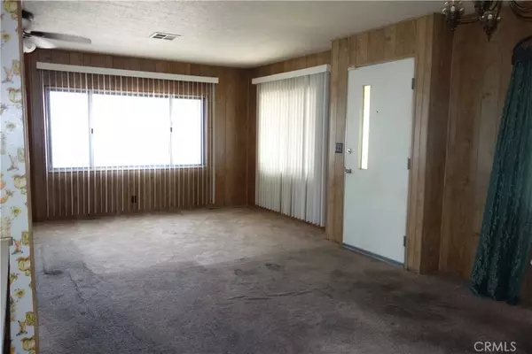 San Jacinto, CA 92582,258 N Palomar Avenue