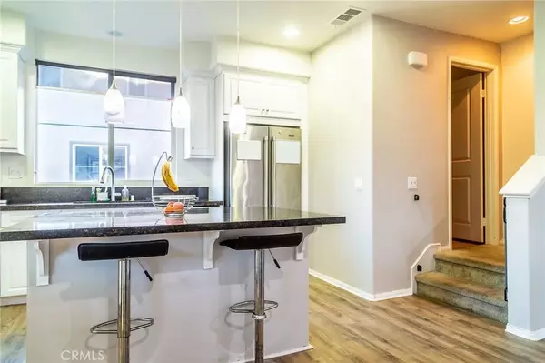 Eastvale, CA 91752,6382 Volans Court