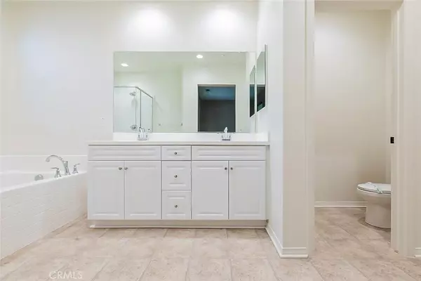 Ontario, CA 91761,2848 E Berry Loop Privado #53