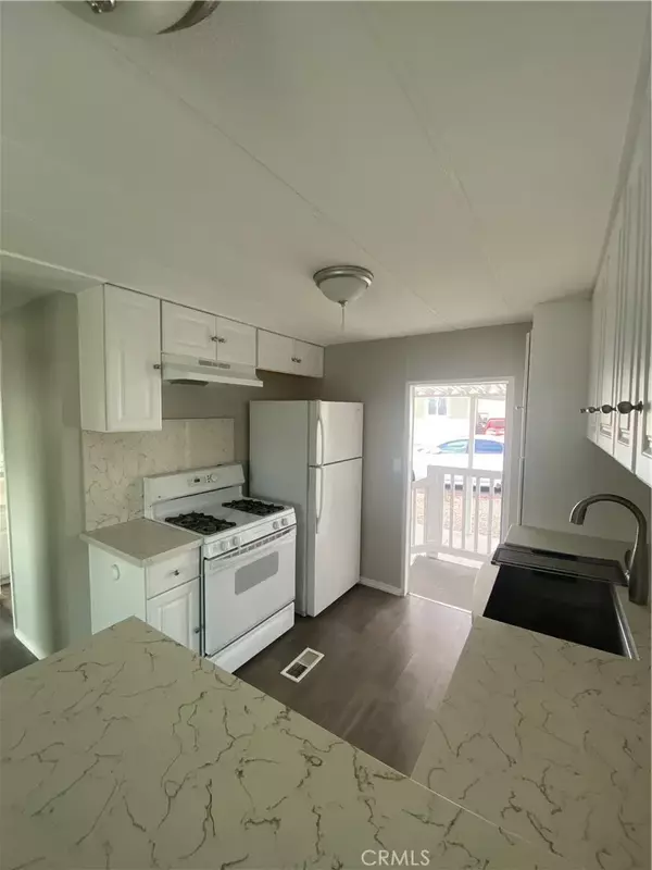 Desert Hot Springs, CA 92240,64550 Pierson #74