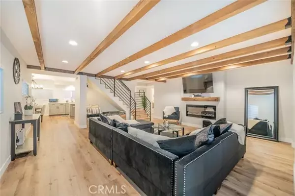 Crestline, CA 92325,707 Rocky Loop