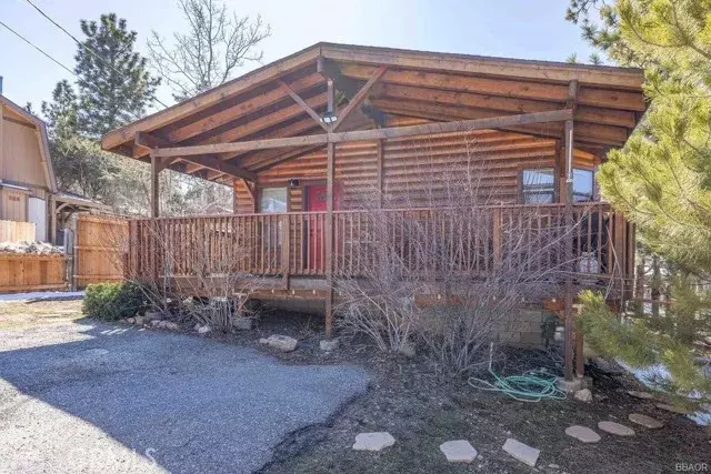 820 Holmes Lane, Sugarloaf, CA 92386