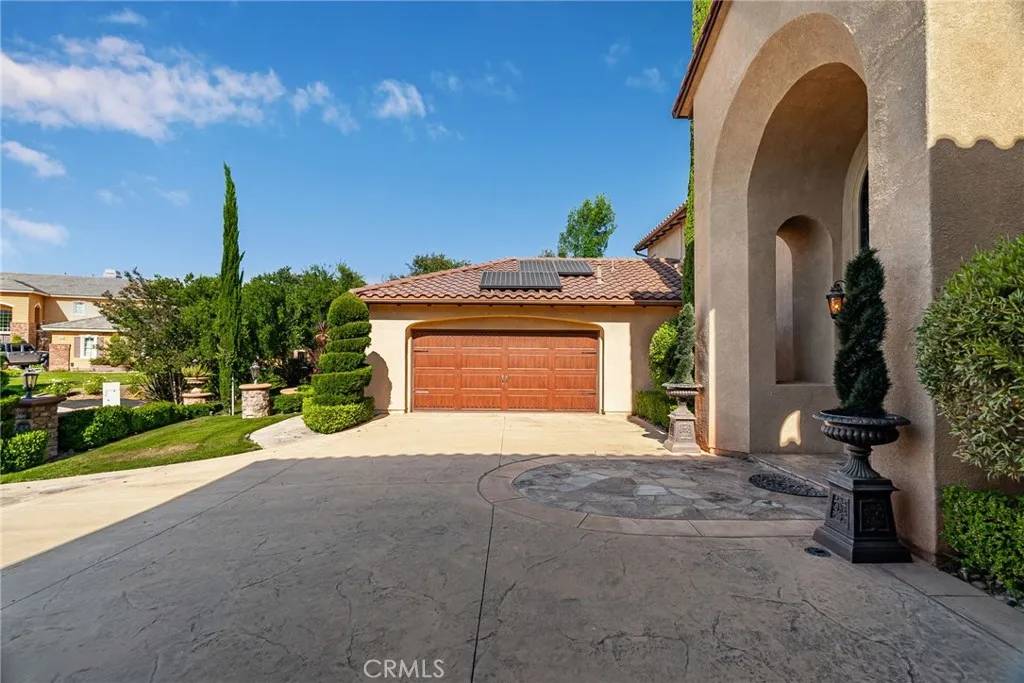 Corona, CA 92881,1578 Twin Oaks Circle