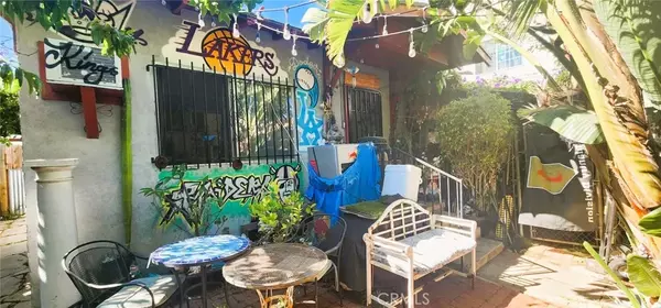 Venice, CA 90291,611 Sunset Avenue
