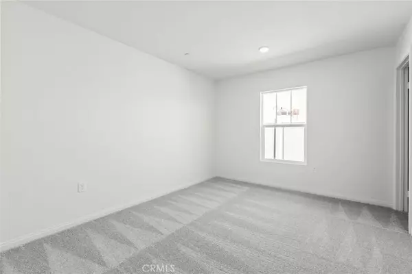 San Jacinto, CA 92582,933 Runway Trail