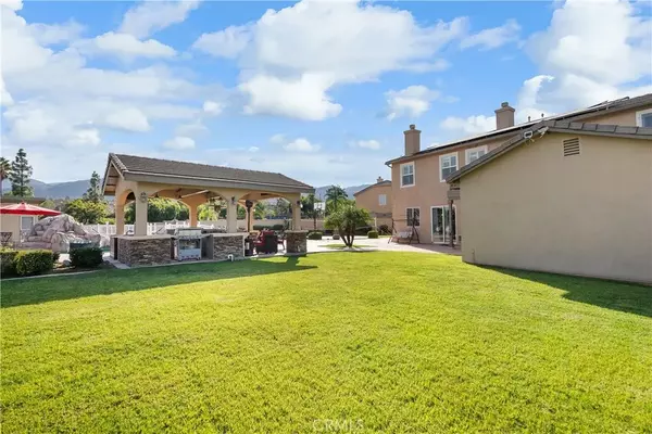 Corona, CA 92881,3887 Via Zumaya Street