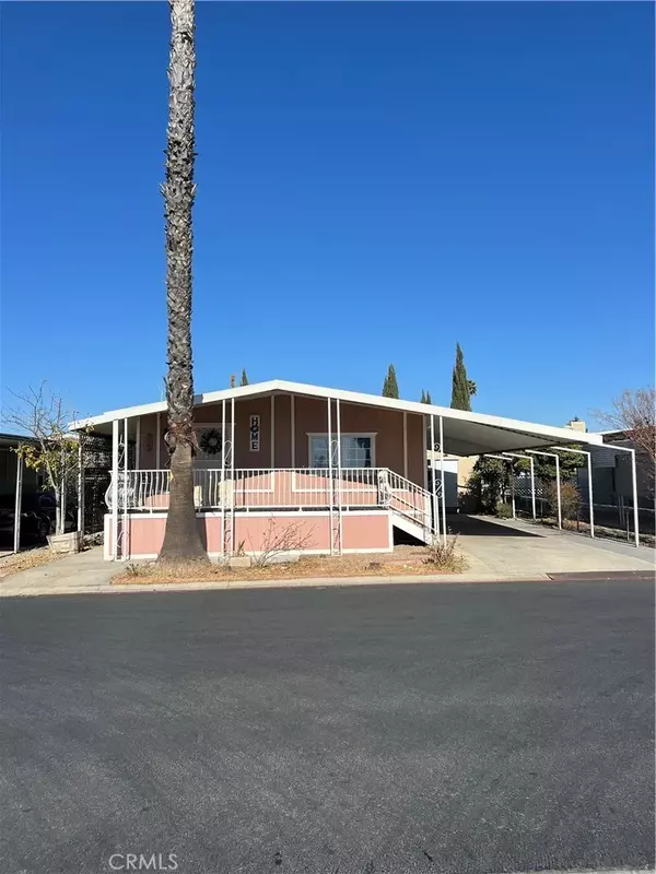 Hemet, CA 92543,1455 S State #323
