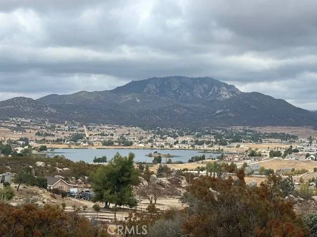 49114 Sweepstakes Ln, Aguanga, CA 92536