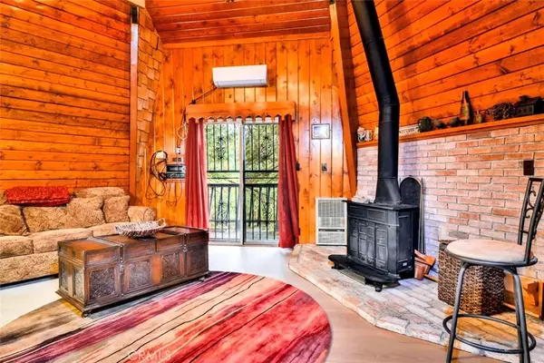 Running Springs, CA 92382,31438 Easy Street