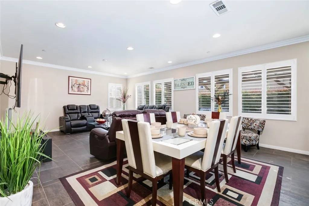 Oxnard, CA 93036,670 Xanadu Way