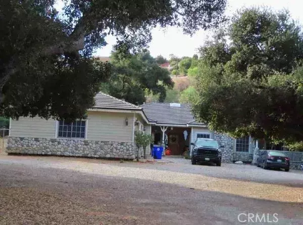 Newhall, CA 91321,21170 Placerita Canyon Road