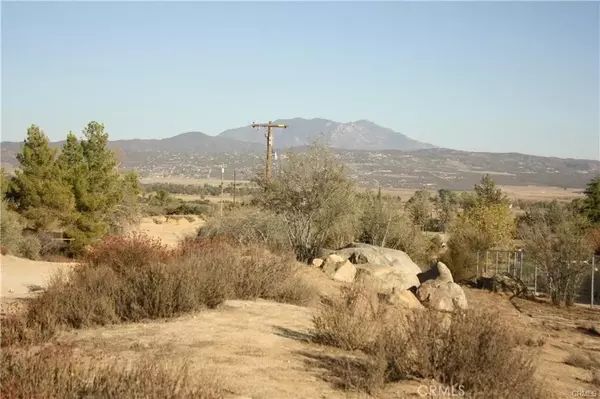 Anza, CA 92539,0 Moraza