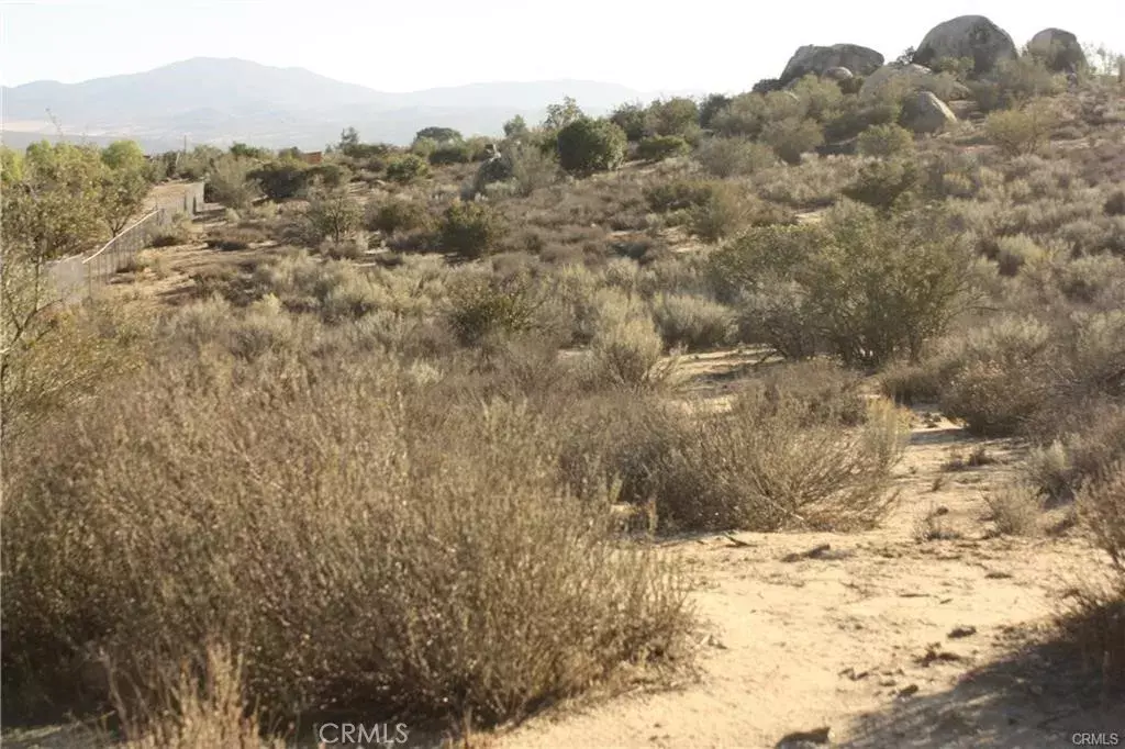 Anza, CA 92539,0 Moraza