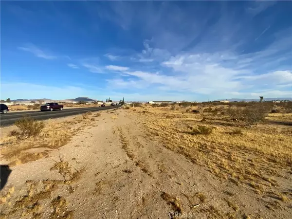 0 White, Adelanto, CA 92301