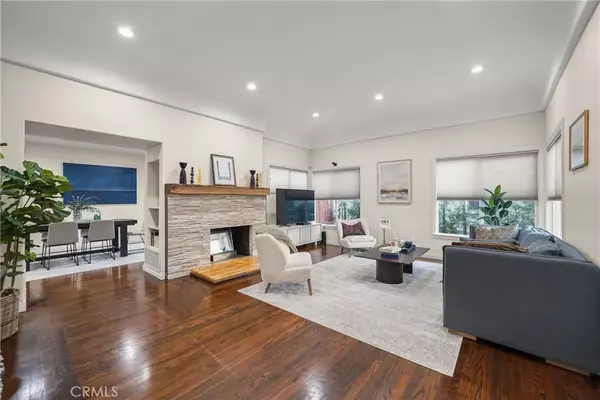 North Hollywood, CA 91601,5334 Irvine Avenue