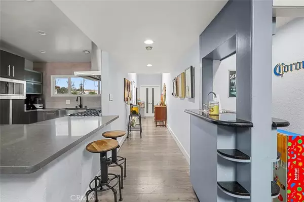 Reseda, CA 91335,19330 Lanark Street