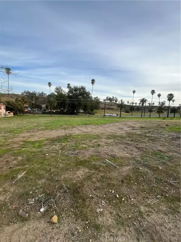 Lake Elsinore, CA 92530,0 Shrier