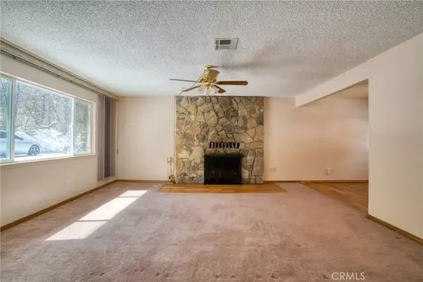 Running Springs, CA 92382,32220 Mohan Way