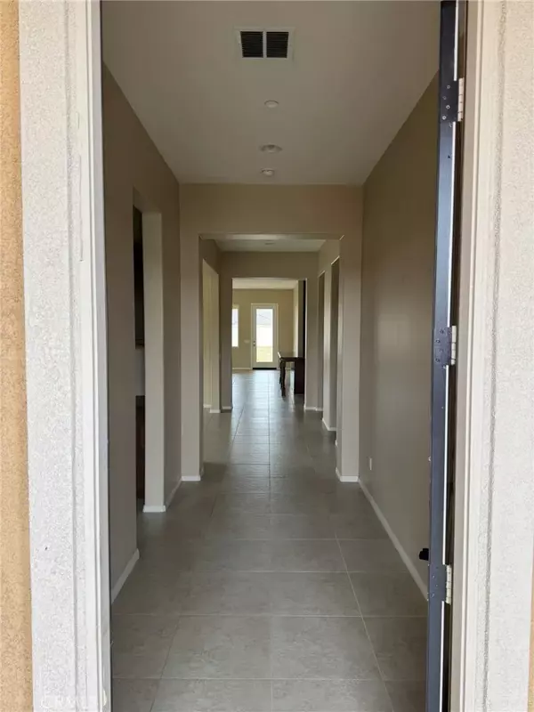 Beaumont, CA 92223,1572 Humboldt Peak