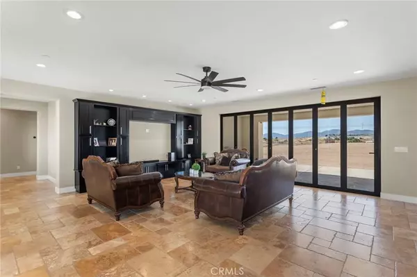 Oak Hills, CA 92344,12451 Meadowlark Avenue