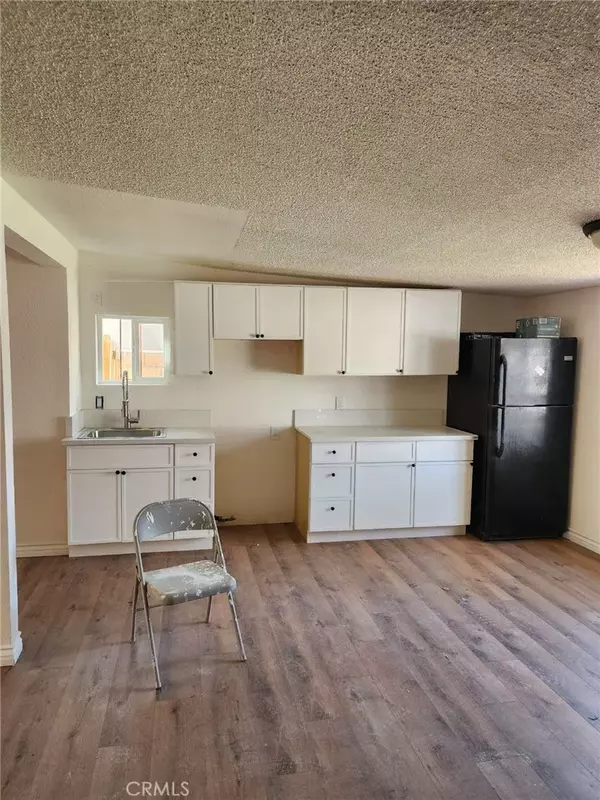 San Jacinto, CA 92583,351 E Main Street