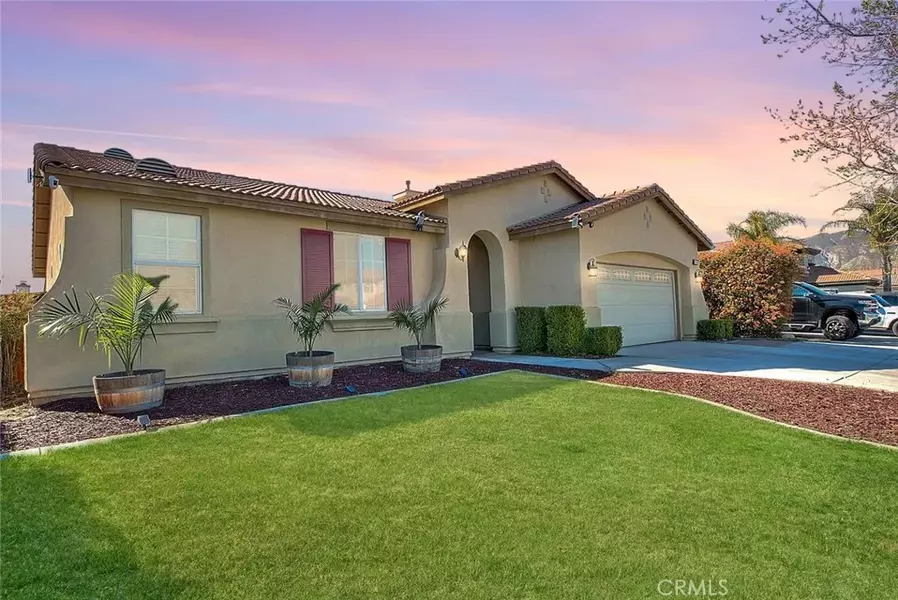 611 Glory Street, San Jacinto, CA 92583