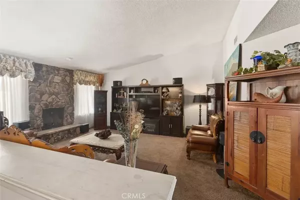 Apple Valley, CA 92307,14182 Gayhead Rd