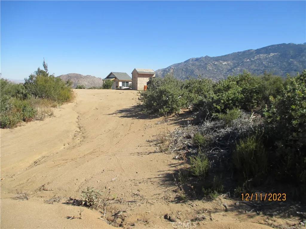 Banning, CA 92220,0 Twin Pines