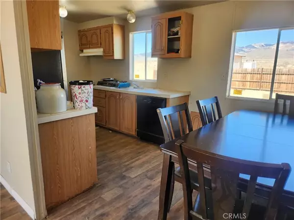 Rosamond, CA 93560,27543 Kingbird