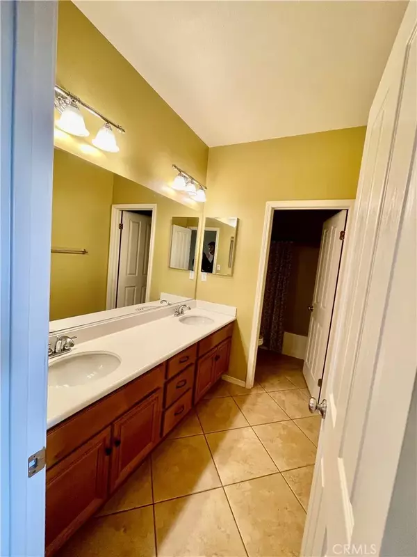 Victorville, CA 92392,13071 Heywood Street