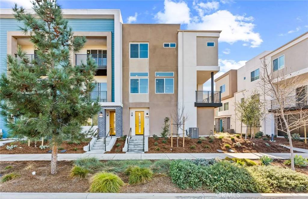 107 Culture, Irvine, CA 92618