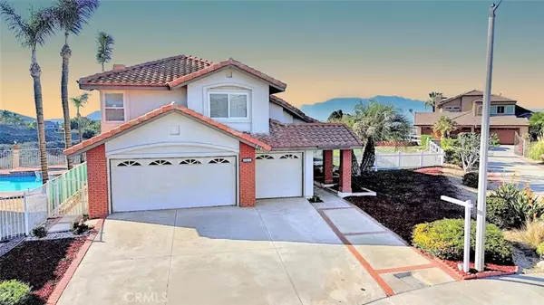 17474 Crestlake Lane, Riverside, CA 92503