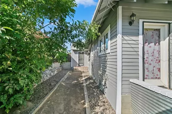 Riverside, CA 92501,4424 10th Street