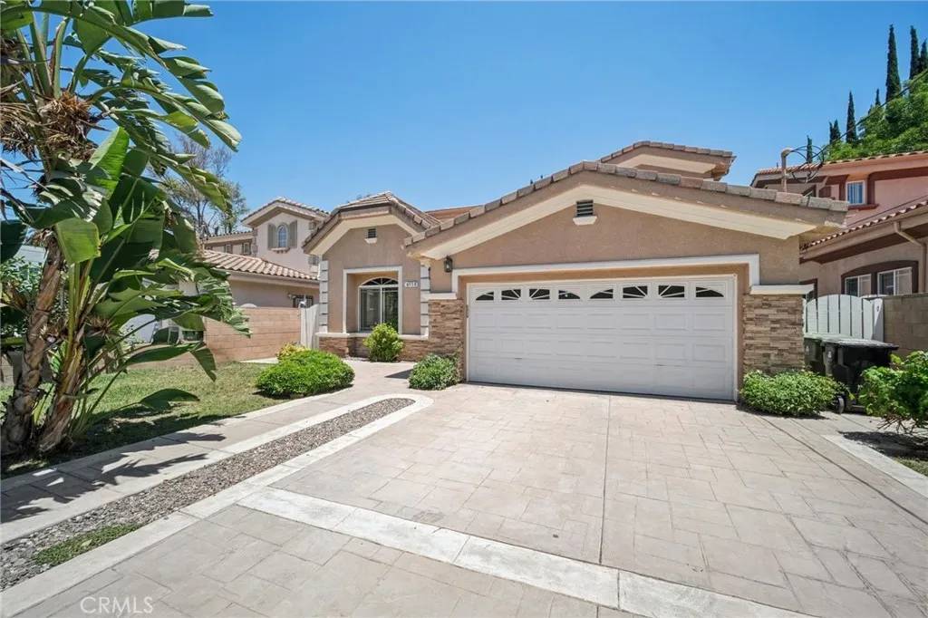 6958 Amigo Avenue, Reseda, CA 91335