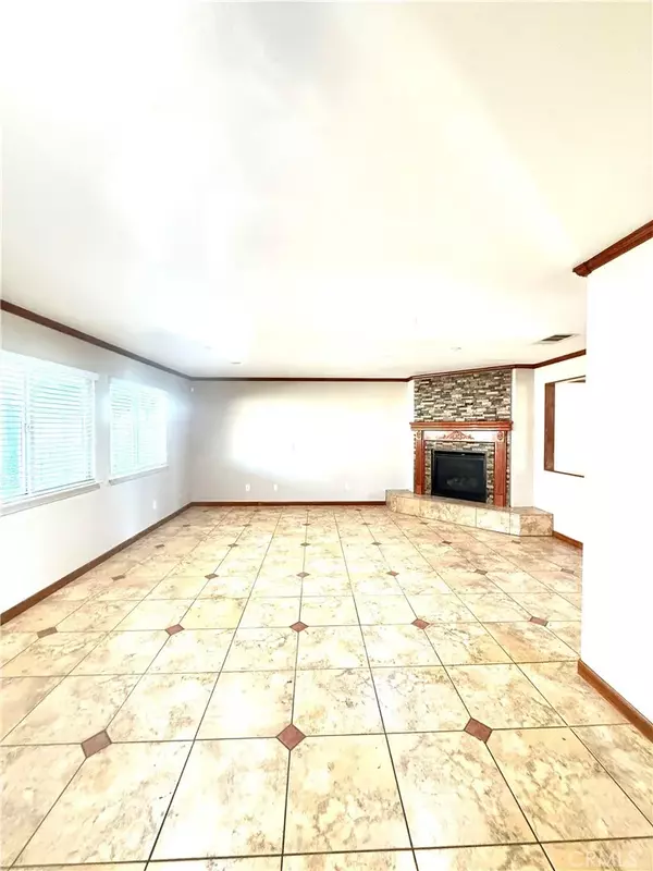 Fontana, CA 92336,5809 Reagan Drive