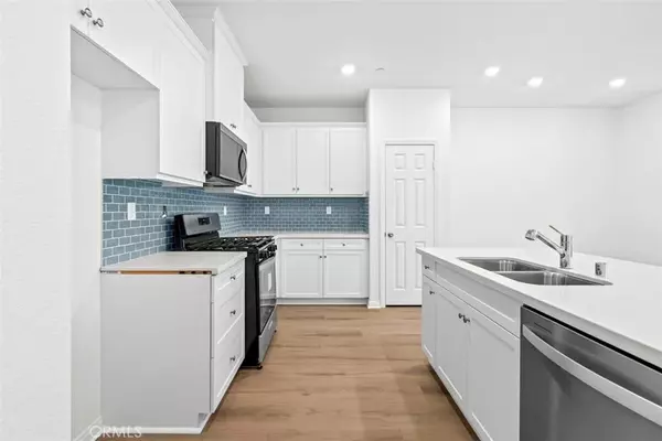 Ontario, CA 91761,4195 E Carmel Privado